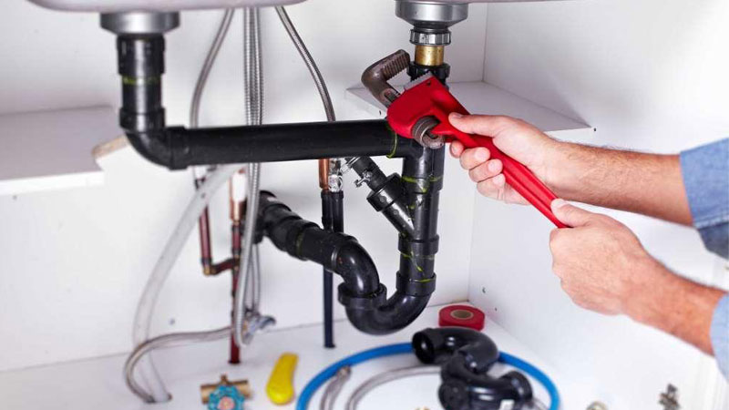 The Essential Role of an Emergency Plumber in Crisis Situations